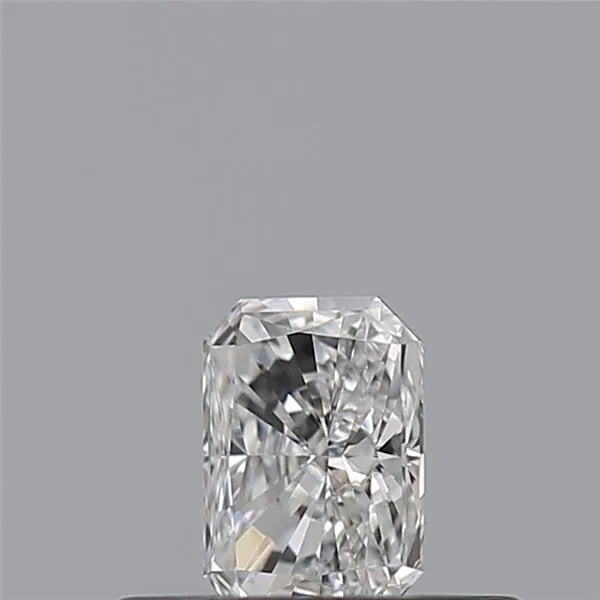 0.23ct Radiant Natural Diamond (Colour E, Clarity VS2, GIA Certified)