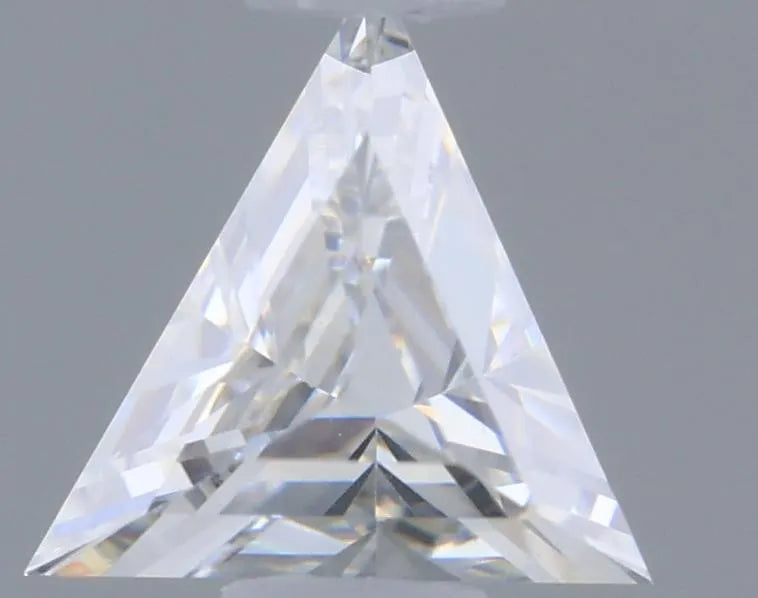 0.30ct Triangular Lab Grown Diamond (Colour E, Clarity VS1, IGI Certified)