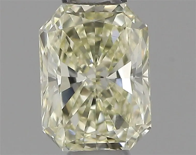 0.31ct Radiant Natural Diamond (Colour L, Clarity VVS2, Cut VG, IGI Certified)