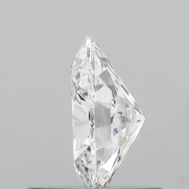 0.70ct Oval Lab Grown Diamond (Colour E, Clarity VVS2, IGI Certified)