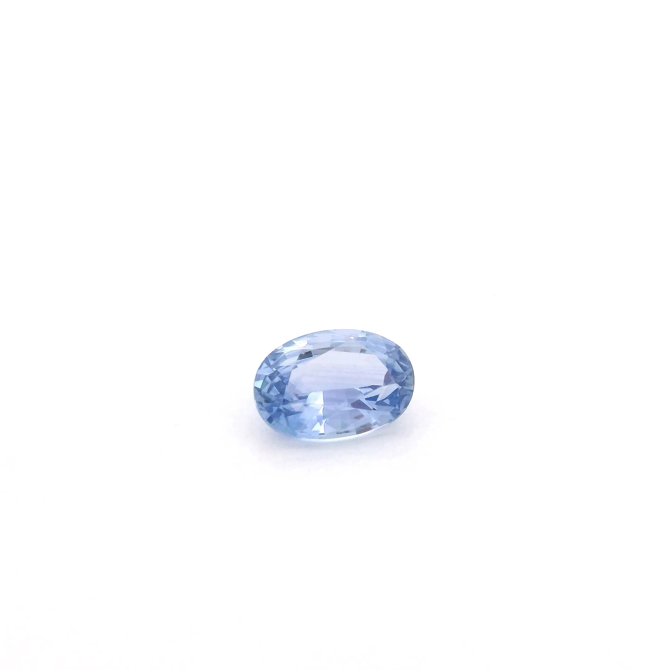 0.70ct Oval Natural Sapphire (Colour Blue, Clarity Eye Clean, Cut Faceted)