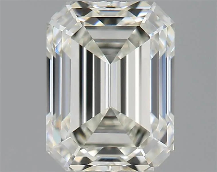 0.82ct Emerald Natural Diamond (Colour J, Clarity VVS2, GIA Certified)