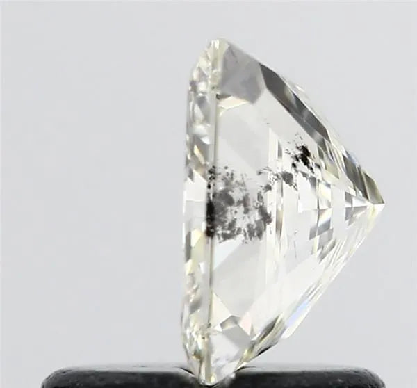 0.92ct Radiant Natural Diamond (Colour L, Clarity SI2, HRD Certified)