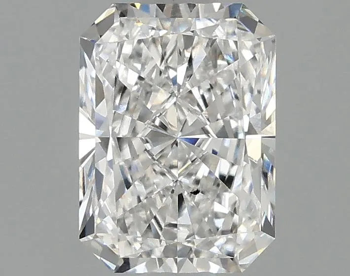 0.96ct Radiant Lab Grown Diamond (Colour E, Clarity VS2, IGI Certified)
