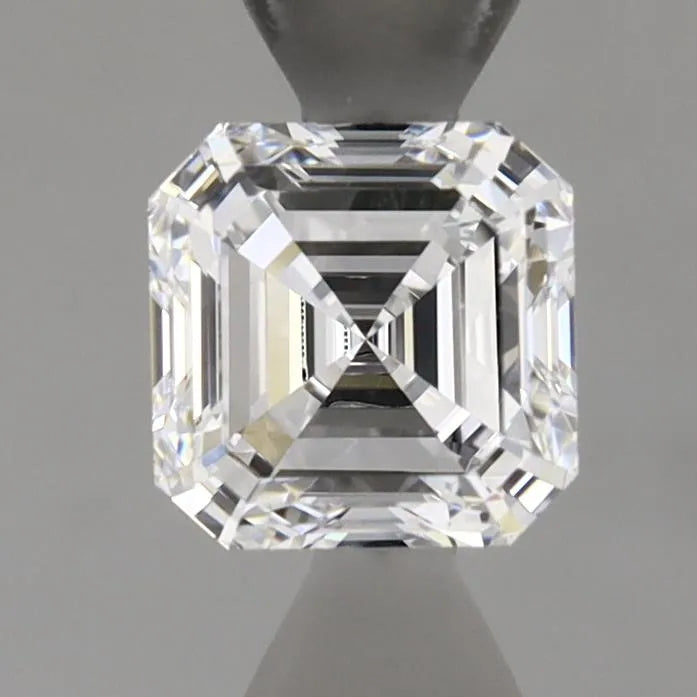 0.98ct Square emerald Lab Grown Diamond (Colour D, Clarity VVS1, IGI Certified)