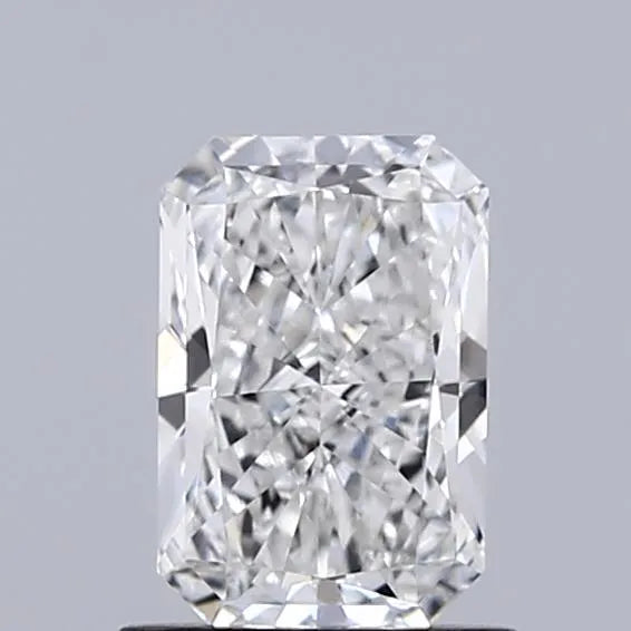 1.01ct Radiant Lab Grown Diamond (Colour E, Clarity VVS2, IGI Certified)