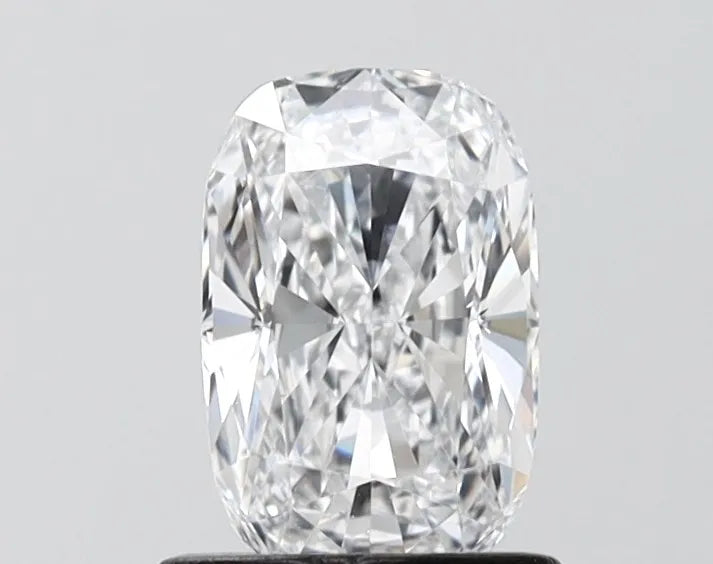 1.04ct Cushion modified Lab Grown Diamond (Colour D, Clarity VVS1, IGI Certified)