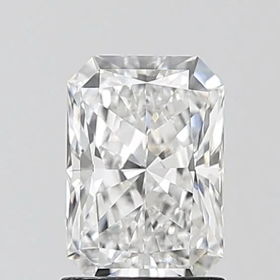 1.51ct Radiant Lab Grown Diamond (Colour D, Clarity VVS1, IGI Certified)