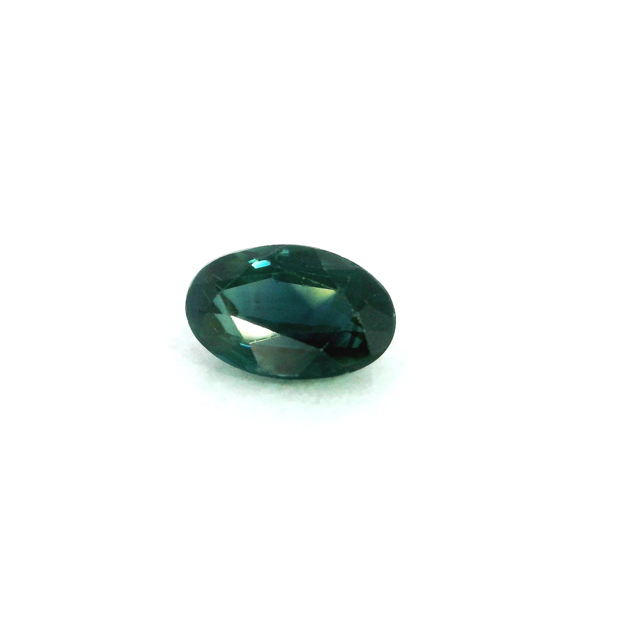 1.55ct Oval Natural Sapphire (Colour Blue, Clarity Slightly Included, Cut Faceted)