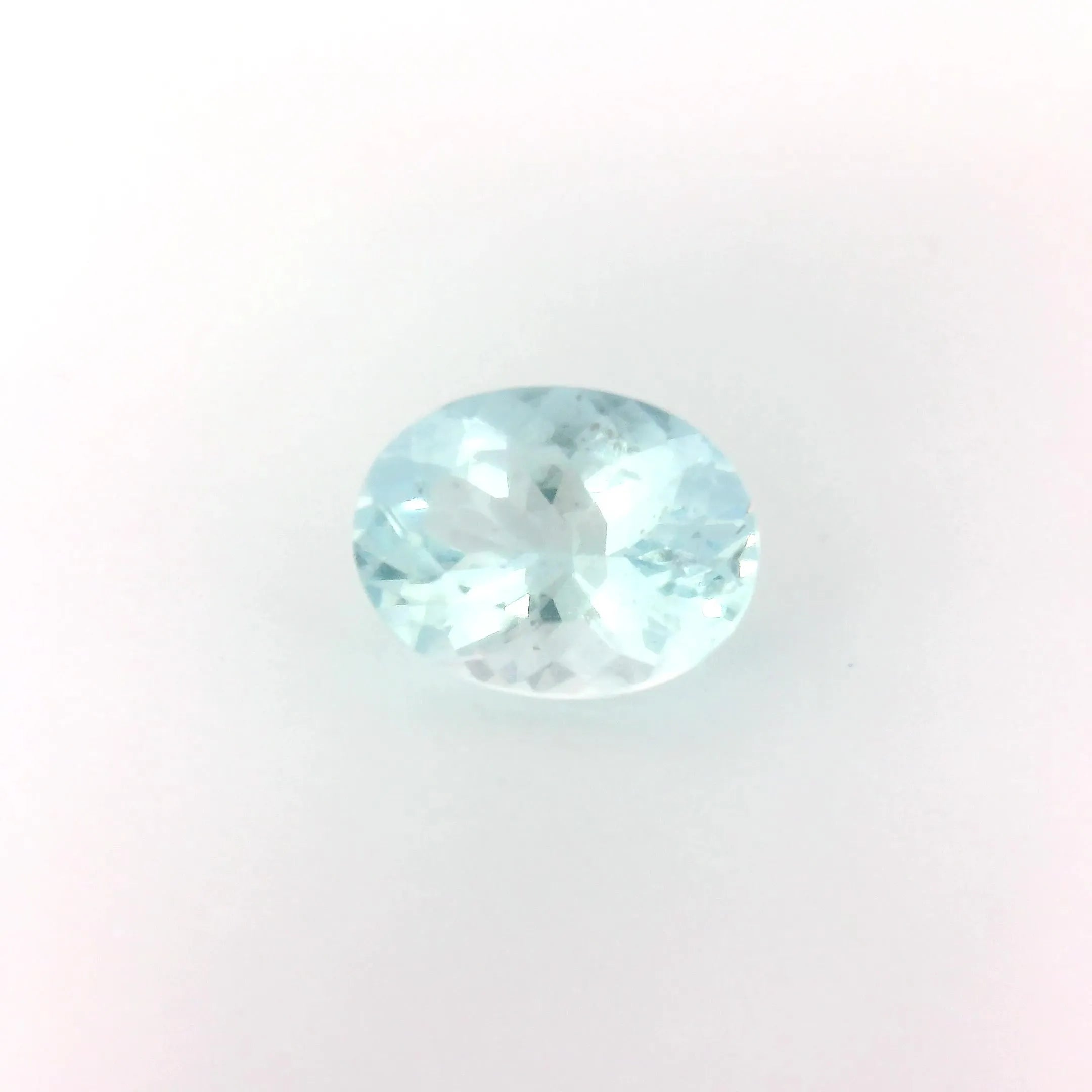 1.81ct Oval Natural Aquamarine (Colour Blue, Clarity Slightly Included, Cut Faceted)