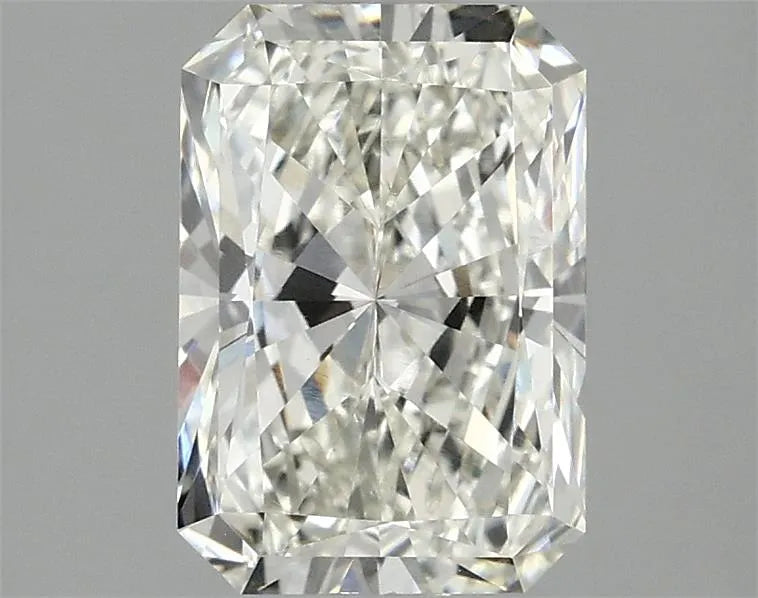 2.00ct Radiant Lab Grown Diamond (Colour H, Clarity VVS2, IGI Certified)