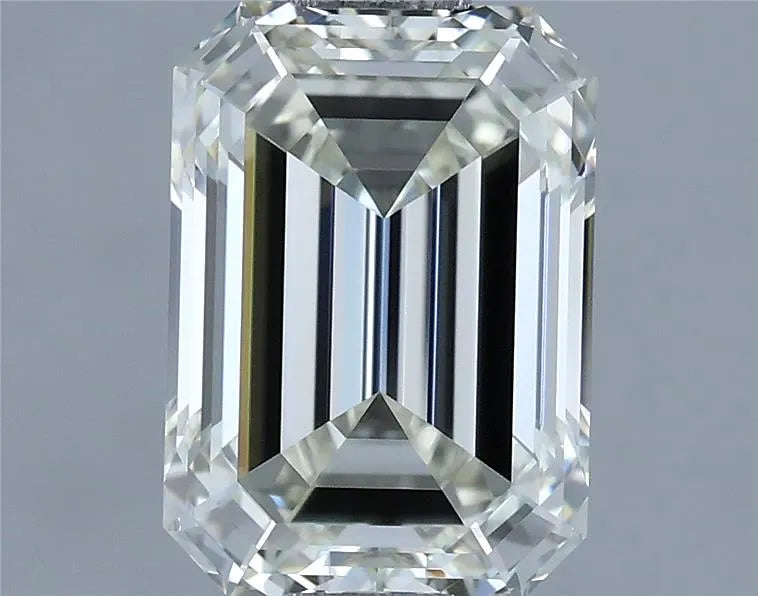2.01ct Emerald Natural Diamond (Colour J, Clarity IF, Cut VG, IGI Certified)