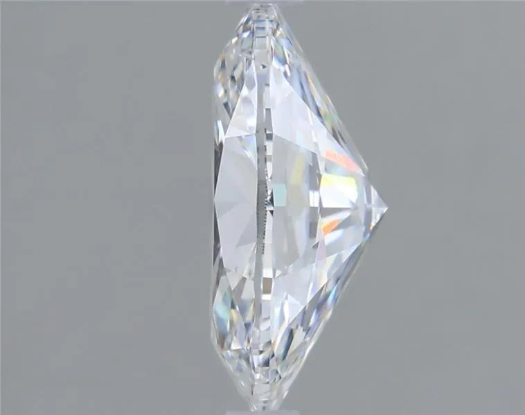2.02ct Oval Lab Grown Diamond (Colour D, Clarity VVS2, IGI Certified)
