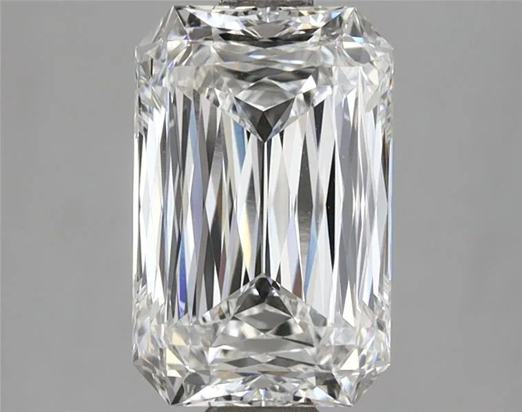 2.40ct Radiant Lab Grown Diamond (Colour E, Clarity VVS1, IGI Certified)