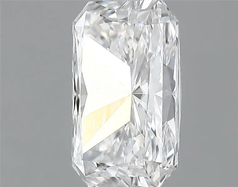 2.41ct Radiant Lab Grown Diamond (Colour F, Clarity VS1, IGI Certified)