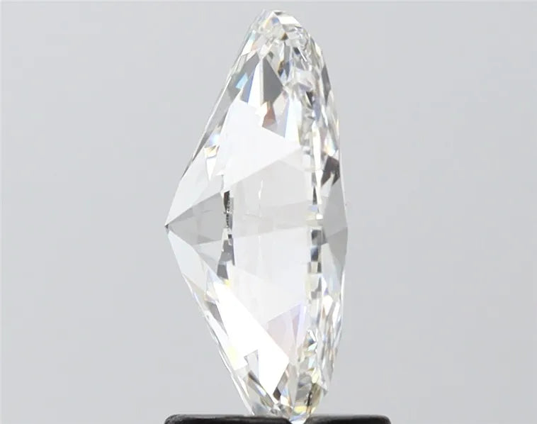 2.56ct Oval Lab Grown Diamond (Colour F, Clarity VVS2, IGI Certified)