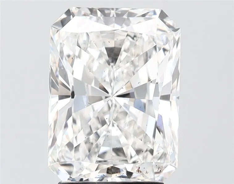 3.02ct Radiant Lab Grown Diamond (Colour F, Clarity VS2, IGI Certified)