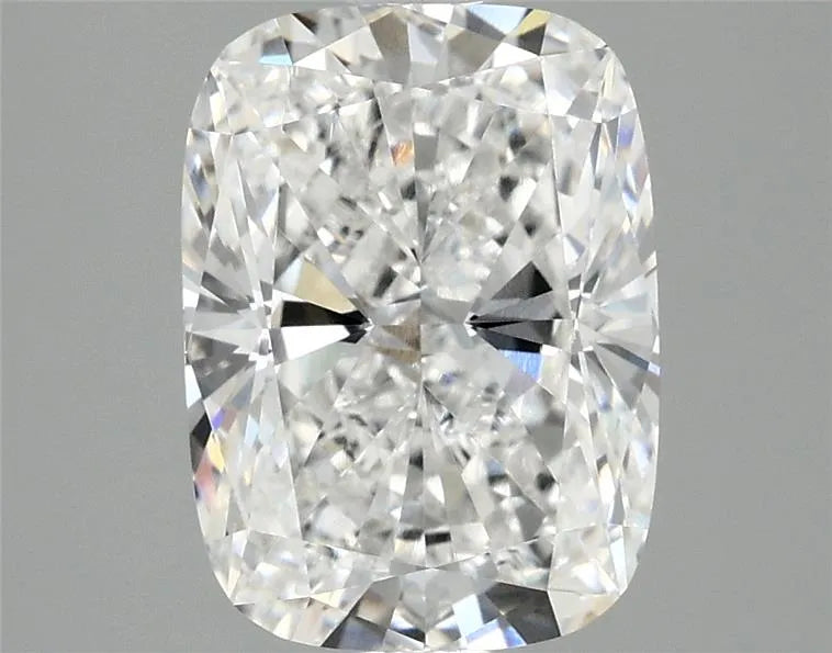 3.03ct Cushion modified Lab Grown Diamond (Colour D, Clarity VVS2, IGI Certified)