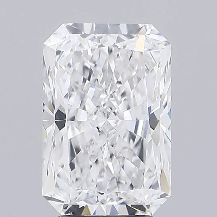 3.04ct Radiant Lab Grown Diamond (Colour F, Clarity VVS1, IGI Certified)