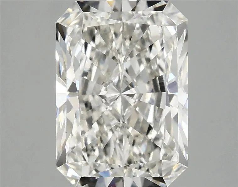 3.07ct Radiant Lab Grown Diamond (Colour H, Clarity VS1, IGI Certified)