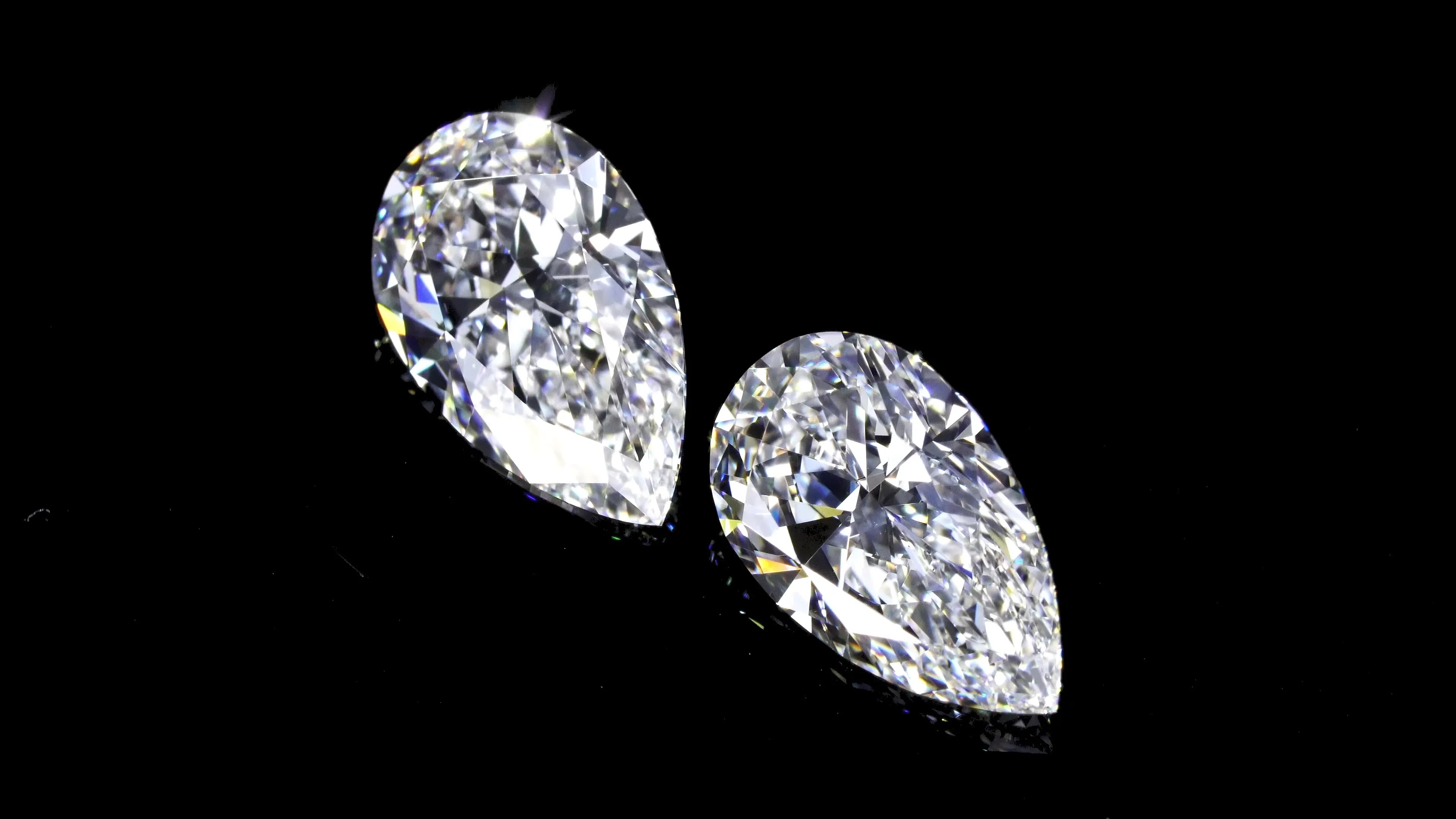 3.13ct Pear Natural Diamond (Colour D, Clarity FL, GIA Certified)