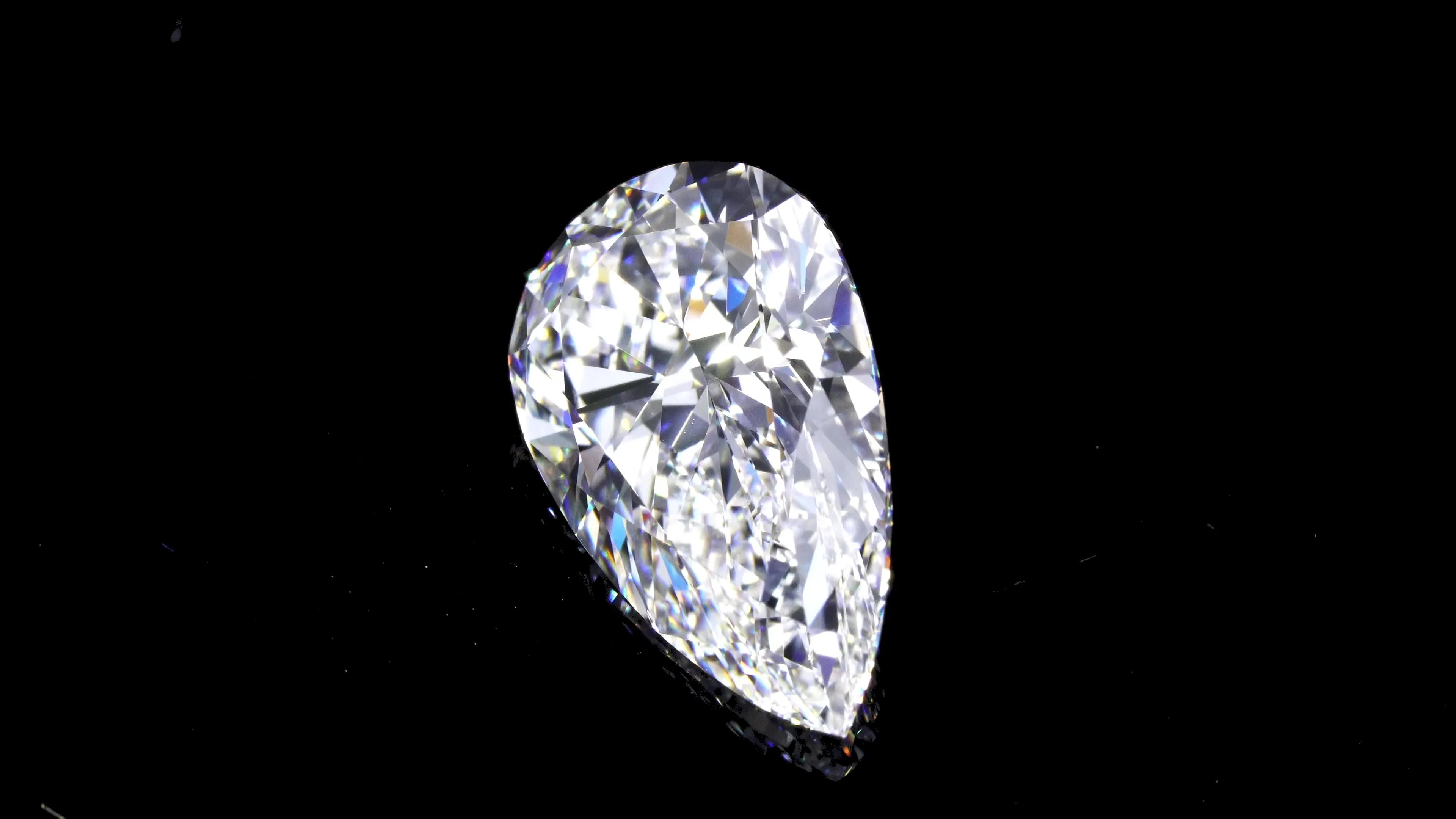 4.58ct Pear Natural Diamond (Colour D, Clarity FL, GIA Certified)